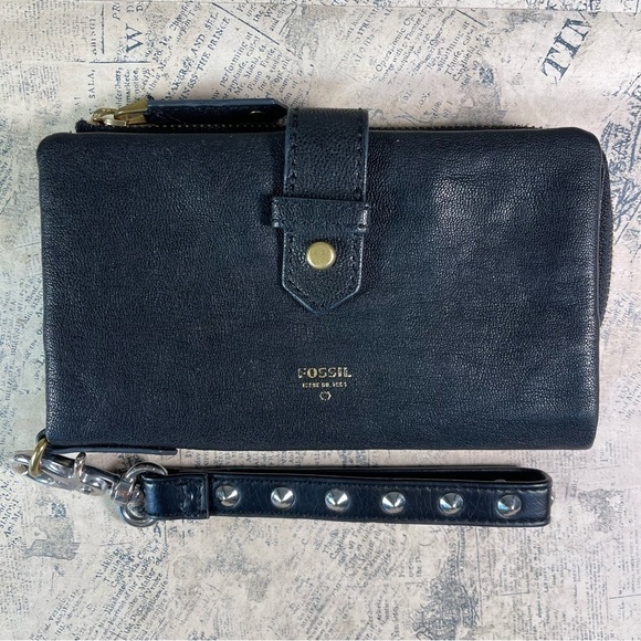 Fossil Becca Black Leather  Wristlet / Wallet - Picture 1 of 9